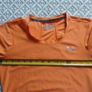 Under Armour - Women's Medium Fitted Work-out Tee